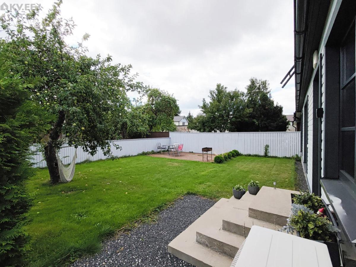Karjamaa Apartment - Garden, Free Parking, Air Conditioning Pärnu Eksteriør bilde