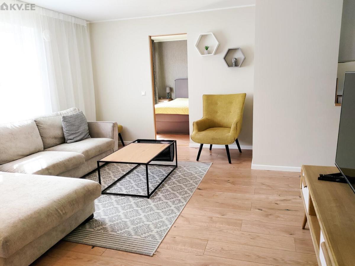 Karjamaa Apartment - Garden, Free Parking, Air Conditioning Pärnu Eksteriør bilde
